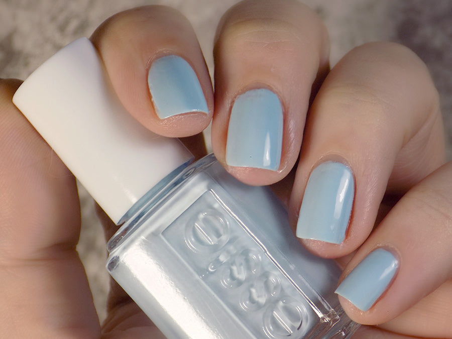 Sơn Móng Tay Essie Blue La La 1055