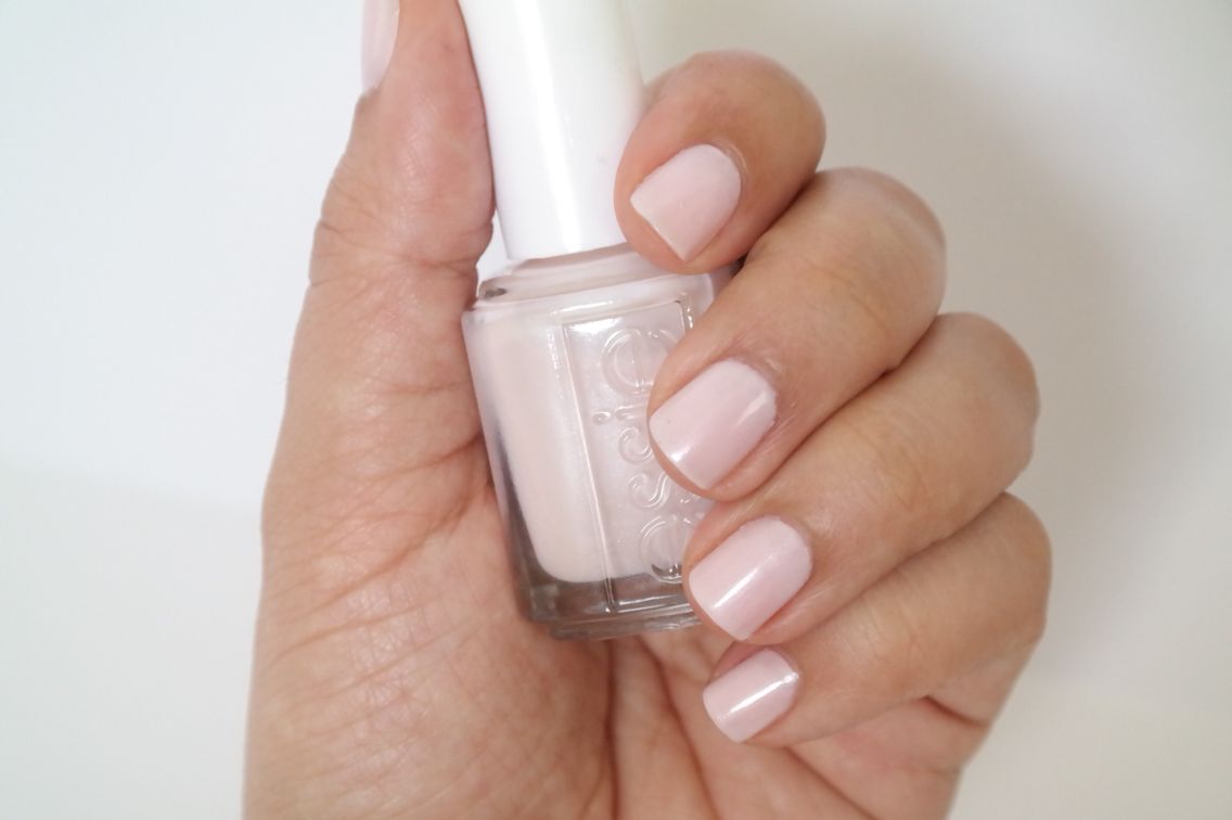 Sơn móng tay Essie East Hampton Cottage 448